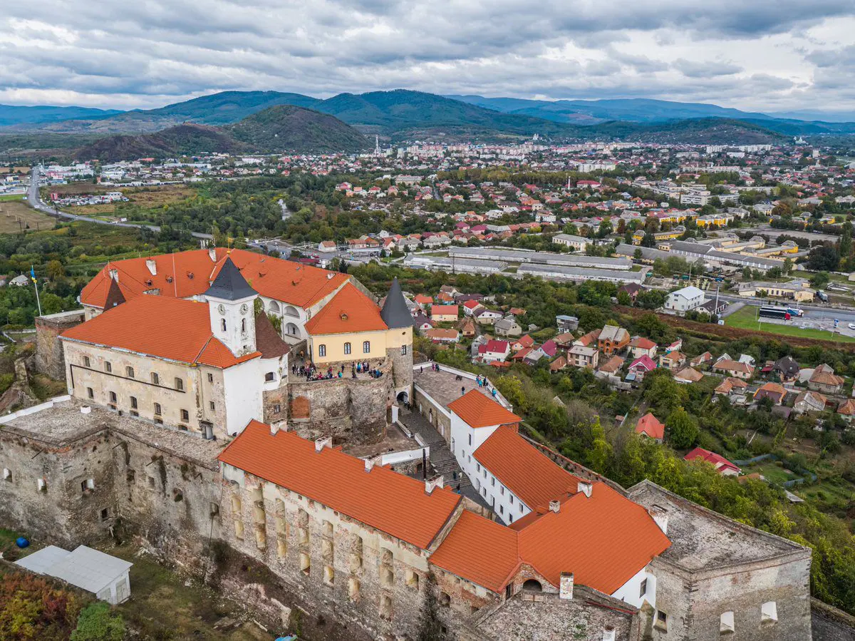 Замки Західної України