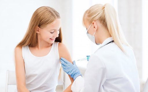Інфекціоністи радять вакцинуватися