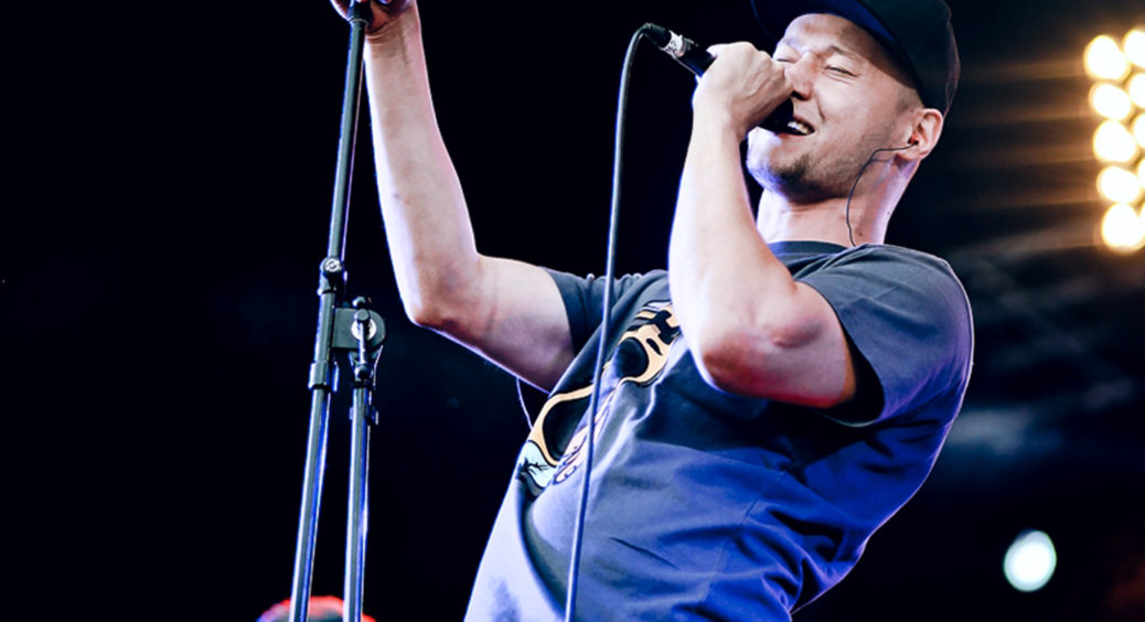 Фронтмен гурту “Бумбокс” Андрій Хливнюк захворів на COVID-19: що відомо 