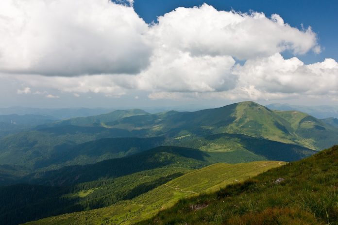 Чорногірський хребет Чорногірський хребет