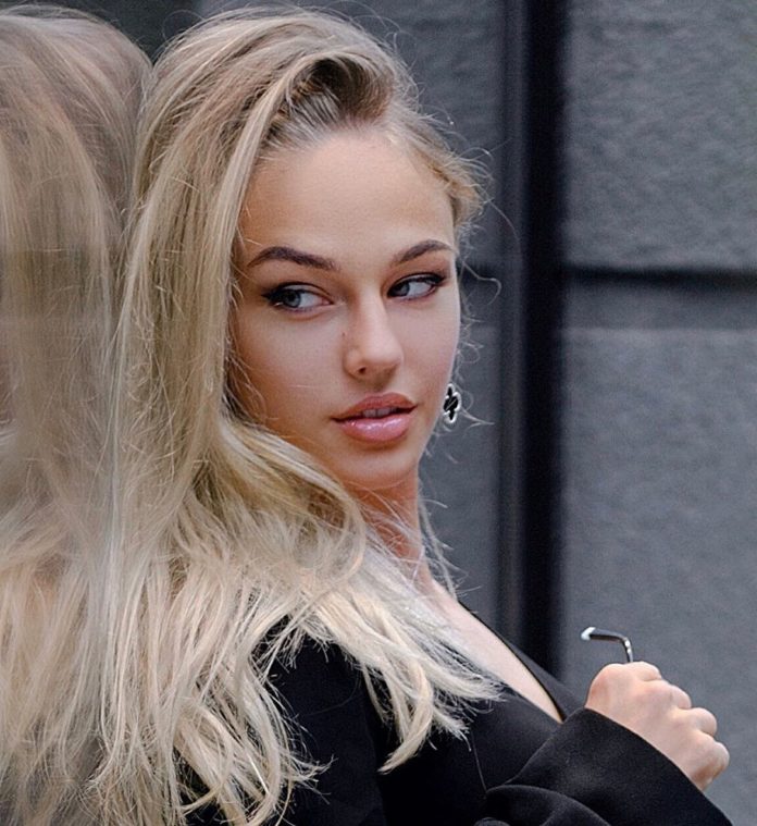 Красуня Дарина