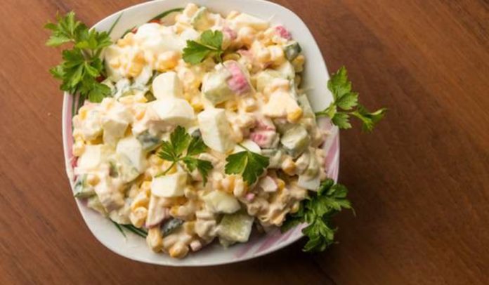 Крабовий салат рецепт