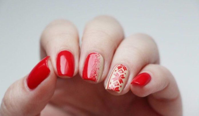 Манікюр червоного кольору 2020
