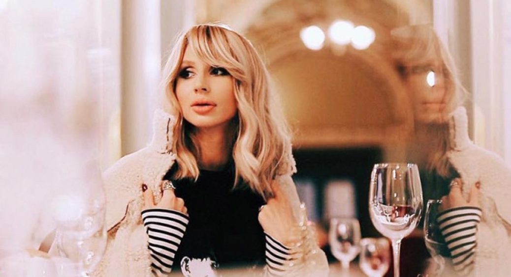 Світлана Лобода нагадала Ліндеманну, чому вона найкраща: похизувалася стрункими ніжками в ультракороткій сукні 