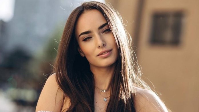 Холостячка