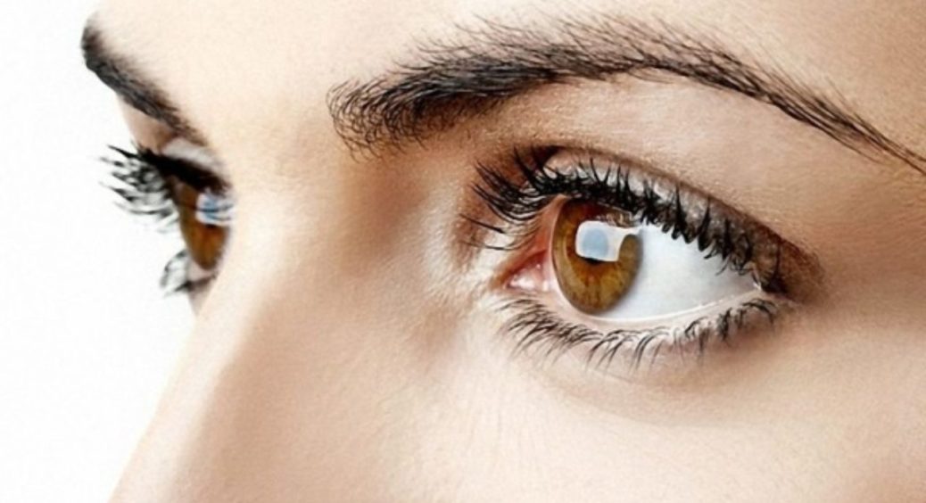 Молитва, яка допоможе  вилікувати твої очі і повернути зір. Особливо сильна сьогодні 