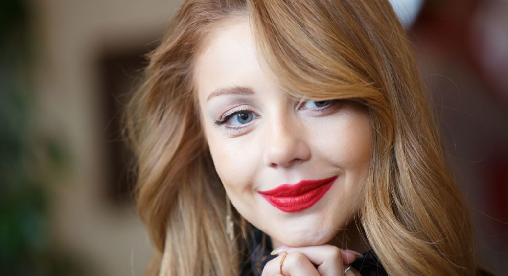 Який вигляд мала Тіна Кароль, коли була вагітна не від Дана Баланс: фото зі старих альбомів 