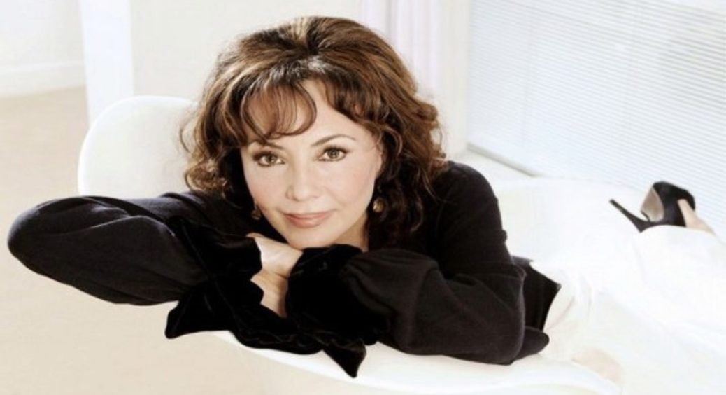 Топ-8 речей, які потрібно прибрати з гардеробу жінкам, яким за 40 