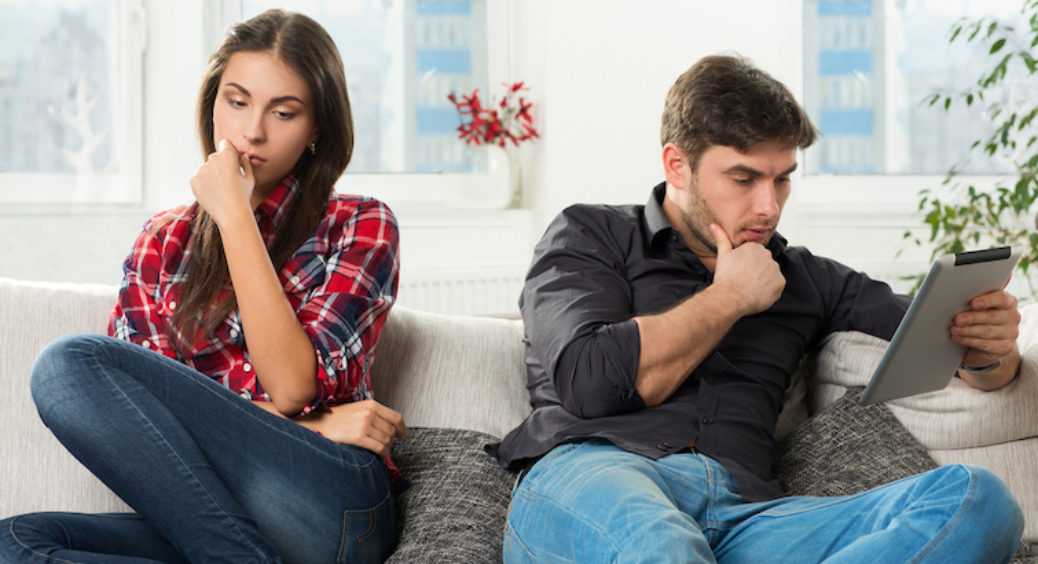 Думки, які руйнують стосунки: 4 токсичні формулювання 