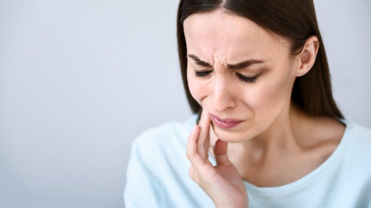 5 дієвих способів, які допоможуть зняти зубний біль у домашній умовах 