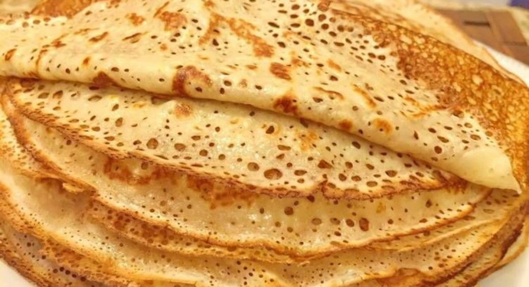 Що додати у тісто, щоб млинці не прилипали до сковороди: секретний інгредієнт, про який ніхто не розкаже 