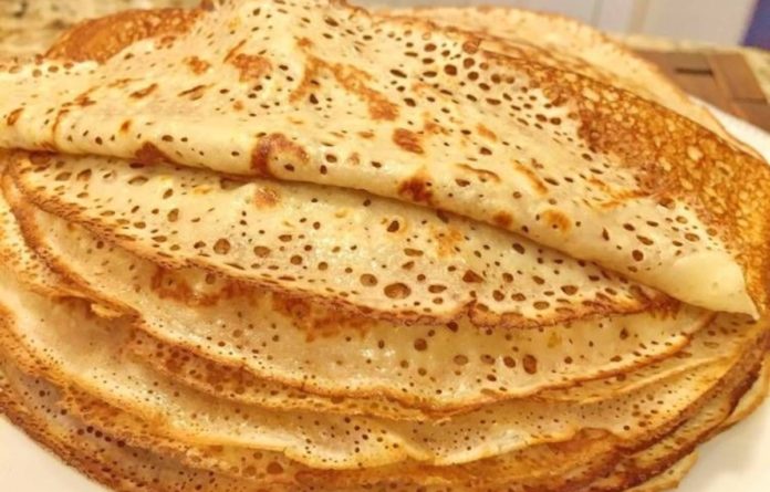 Млинці, які виходять з першого разу Млинці, які виходять з першого разу