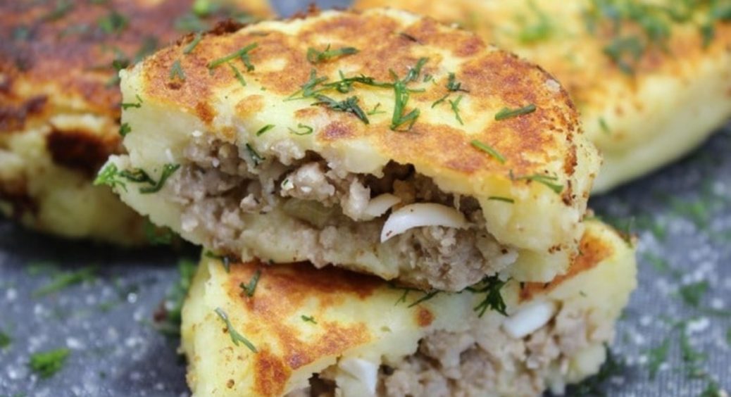 Дуже легкий рецепт картопляних зраз з м’ясом 