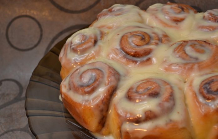 Рецепт булочок Сіннабон