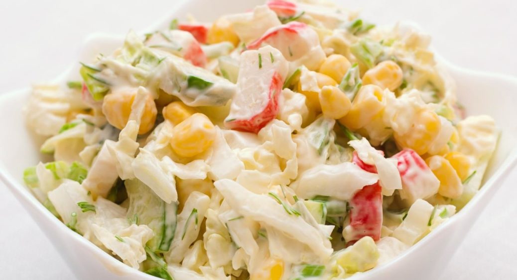 Простий рецепт салату з крабових паличок — мої гості від нього в захваті 