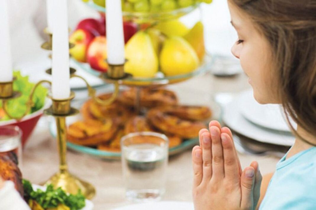 Молитва перед їжею