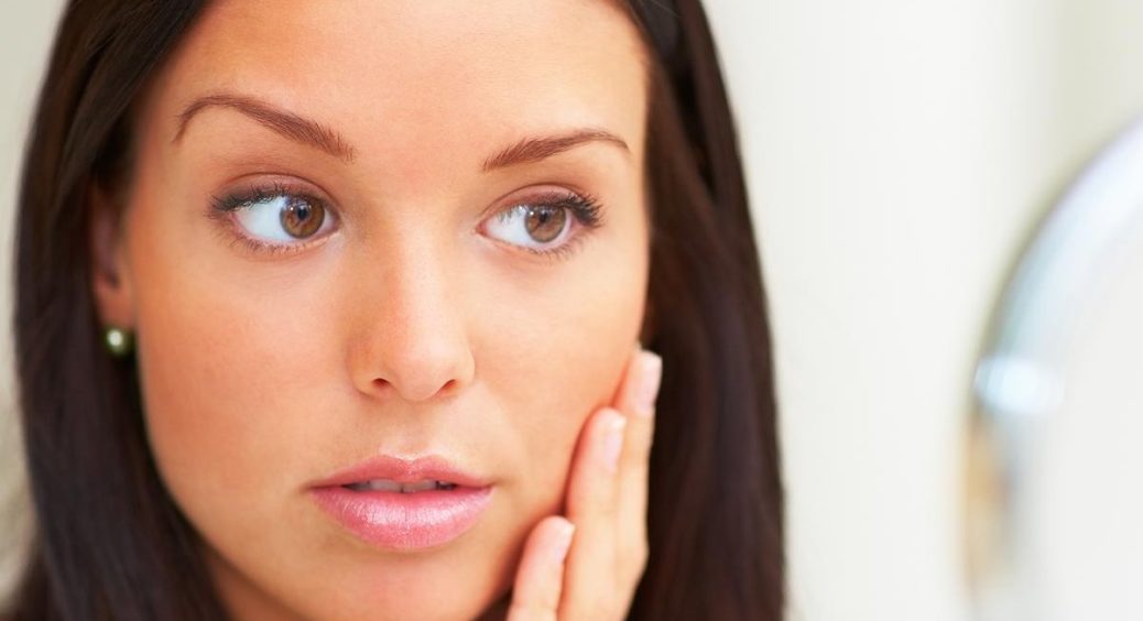 Чим небезпечні набряки обличчя: пояснення лікарів 