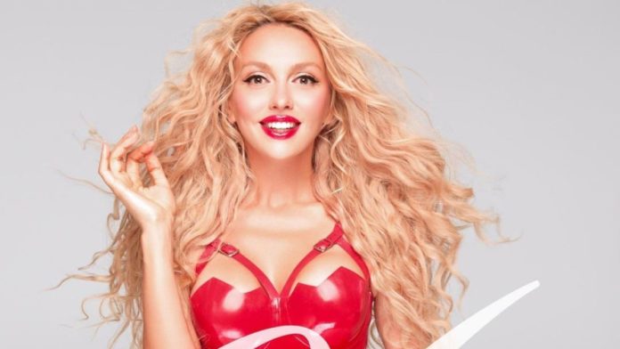 Оля Полякова