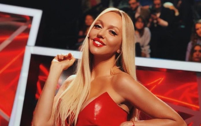 Оля Полякова