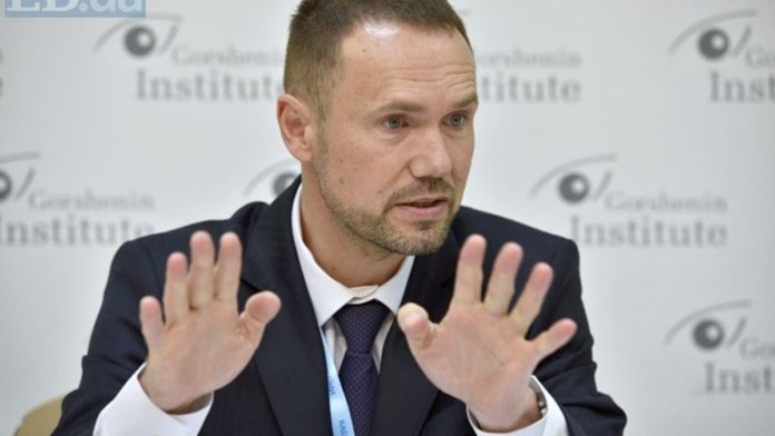 В.о. міністра освіти Сергій Шкарлет