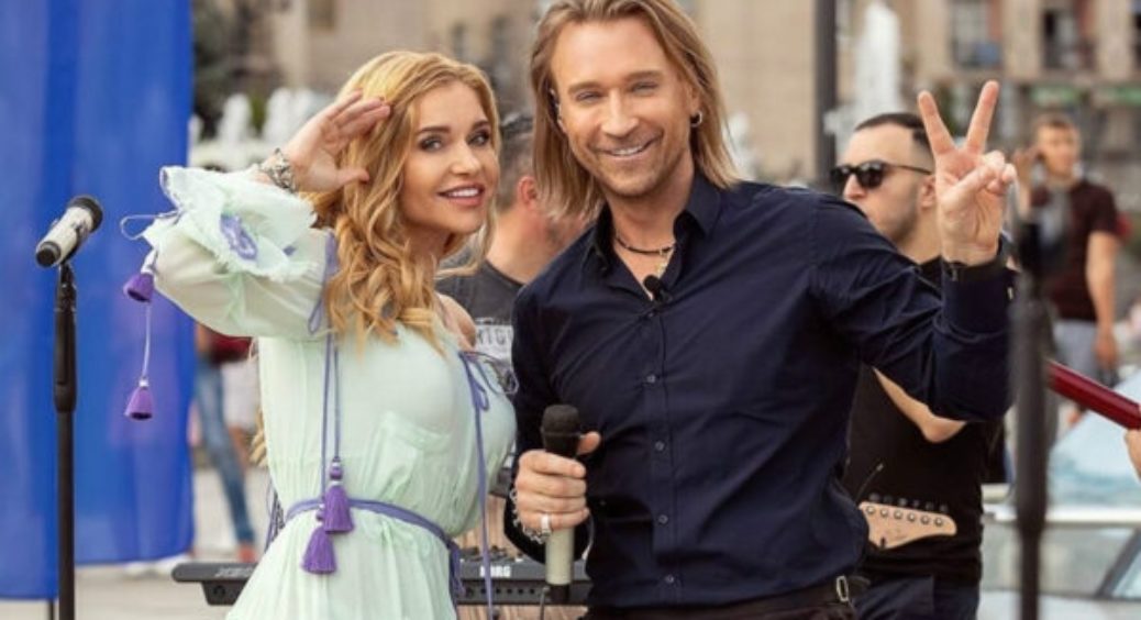 Таємна дружина Олега Винника похизувалася ідеальними формами: ось чому головний вовк країни почав ховати її 