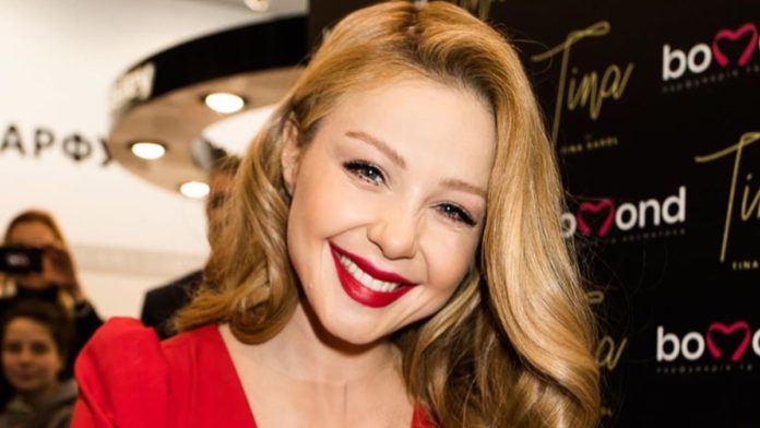 Тіна Кароль показала всю свою родину в повному складі