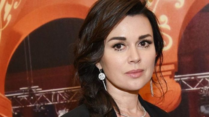 В мережі з'явилося фото тяжкохворої Анастасії Заворотнюк 