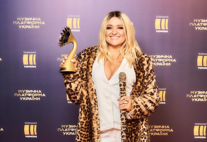 Могилевська у новому образі 