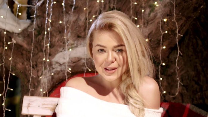 Аліна Гросу