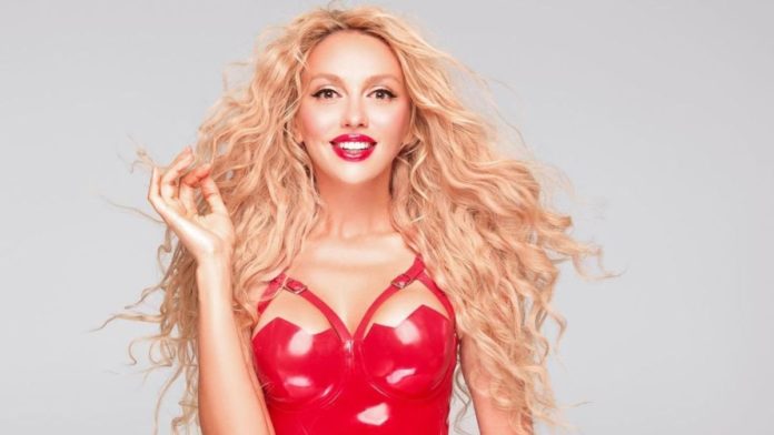 Оля Полякова