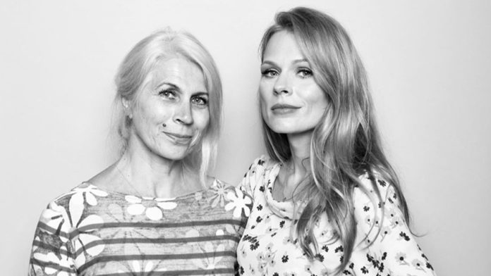 Оля Фреймут з мамою