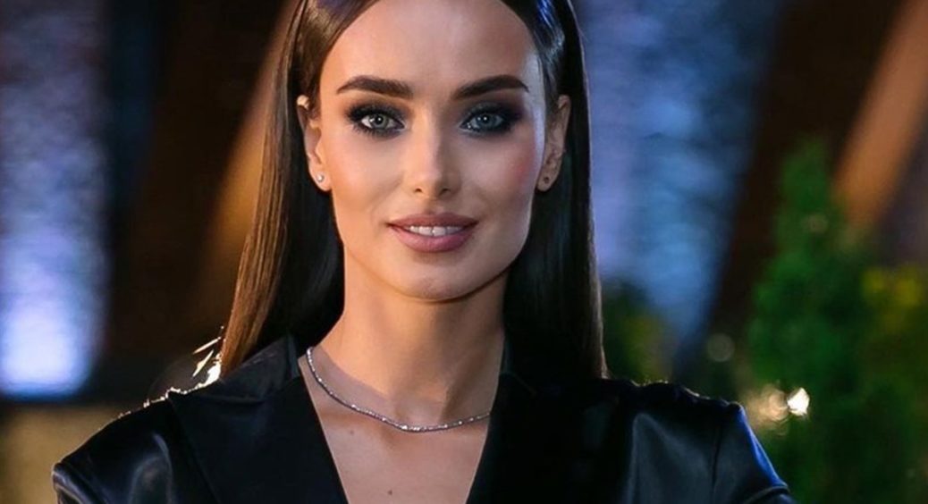 (Фото) Стильні образи головної “Холостячки” країни Ксенії Мішиної. Вам сподобається. Візьміть на замітку! 