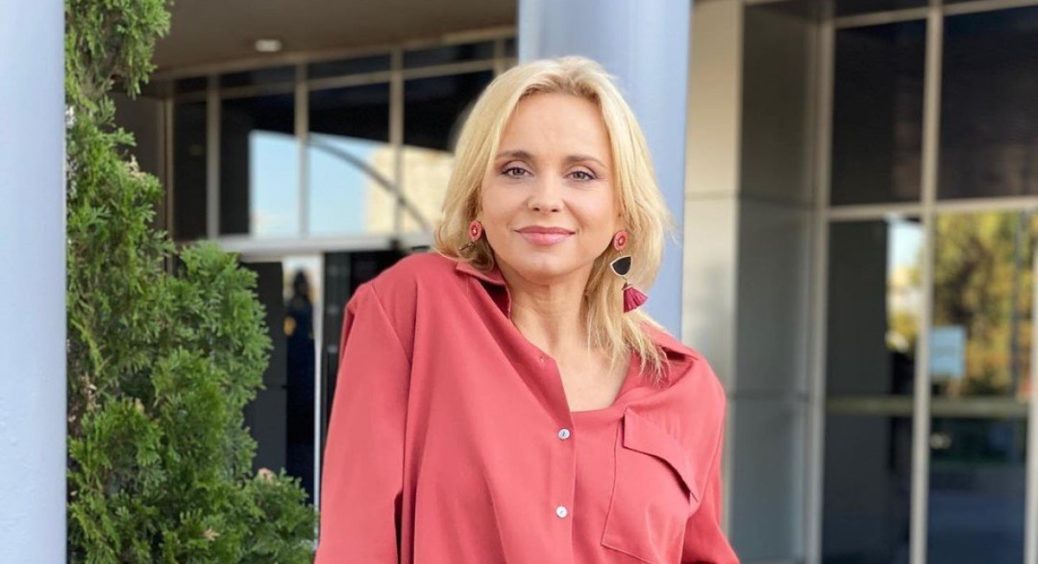 Не танцями єдиними: Лілія Ребрик показала як зганає новорічні салатики 