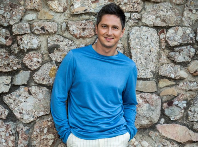 39-річний Олександр Педан показав, як полишив розкішну квартиру та 13 днів сидів в укритті