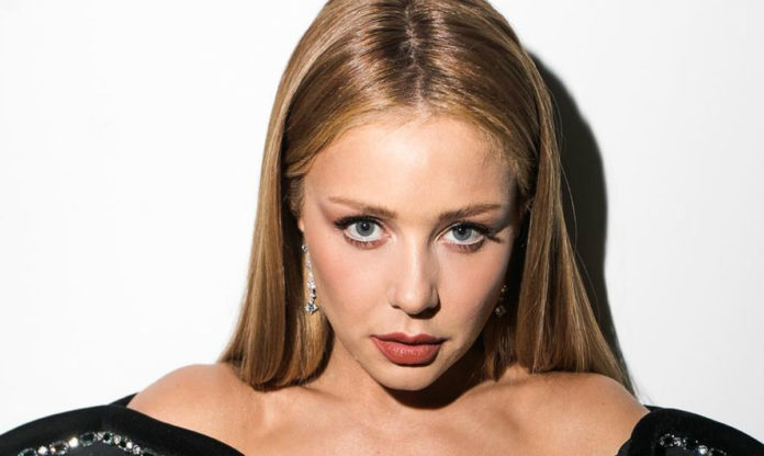 Тіна Кароль - загадкова особа