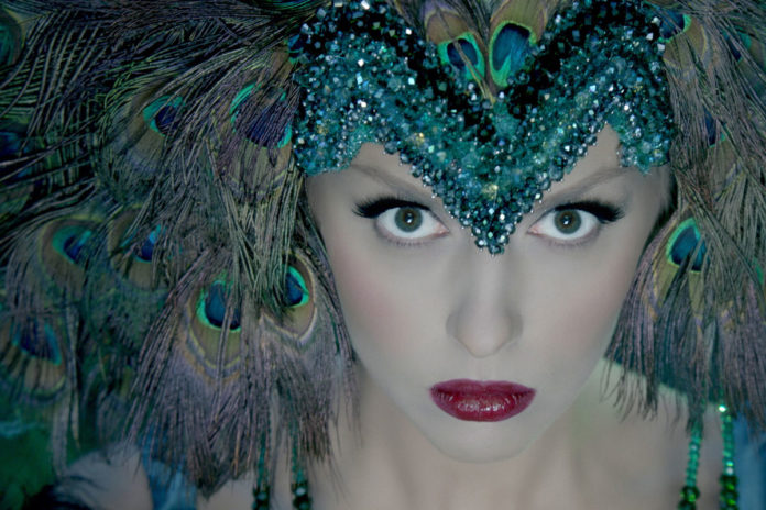 Оля Полякова