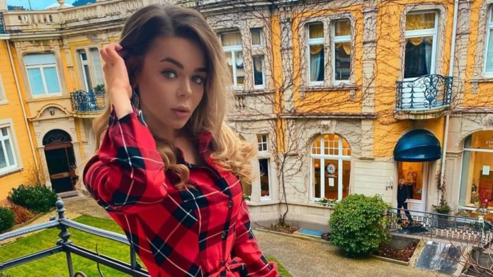 Аліна Гросу