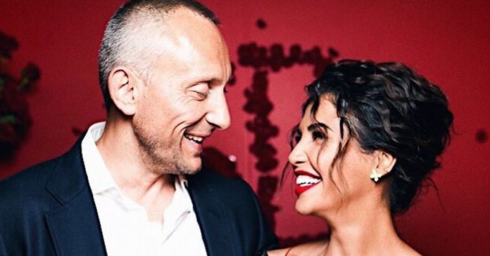 Санта зі своїм чоловіком