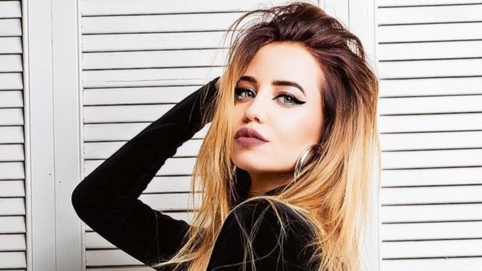 Чоловік Наді Дорофеєвої показав, як вона сперечається зі свекрухою