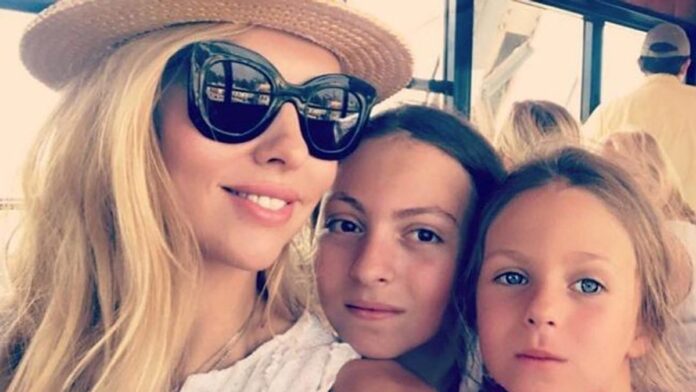 Оля Полякова на відпочинку