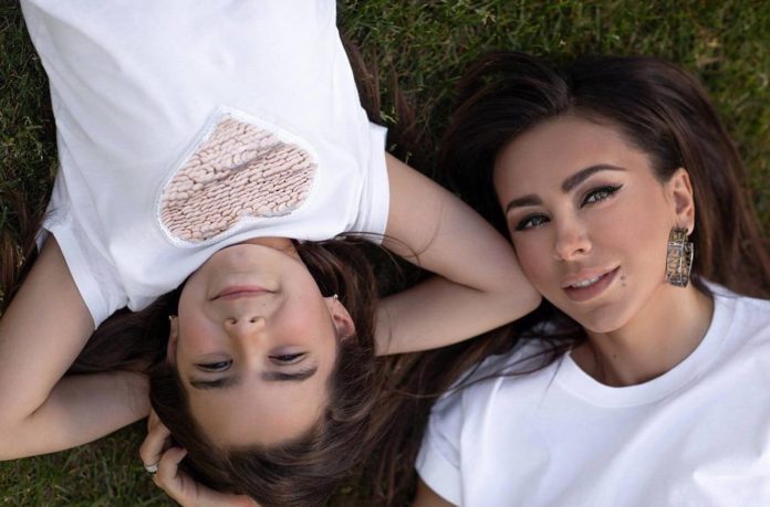 Ані Лорак з донькою