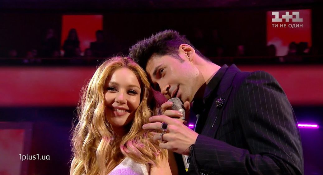 Українська поп-діва Тіна Кароль нарешті  вирішила привернути увагу коханого: Дан Балан заспівав на радощах 