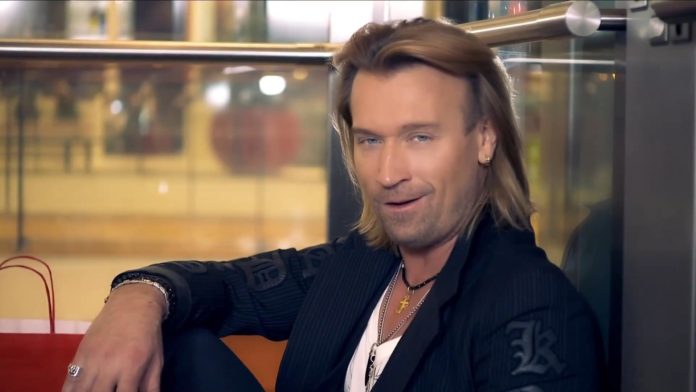 Олег Винник змінив колір волосся і перетворився у брутального мачо