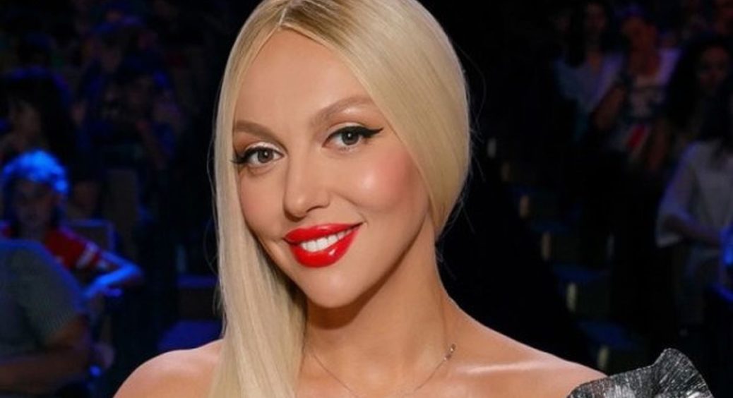 Полякова повернулася до України і показала, що з нею стало: запущена, з набряками та мішками під очима 