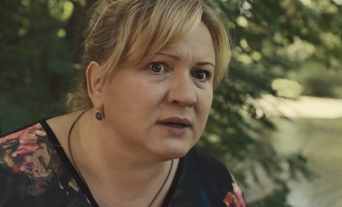 Кадр із серіалу "Мама"