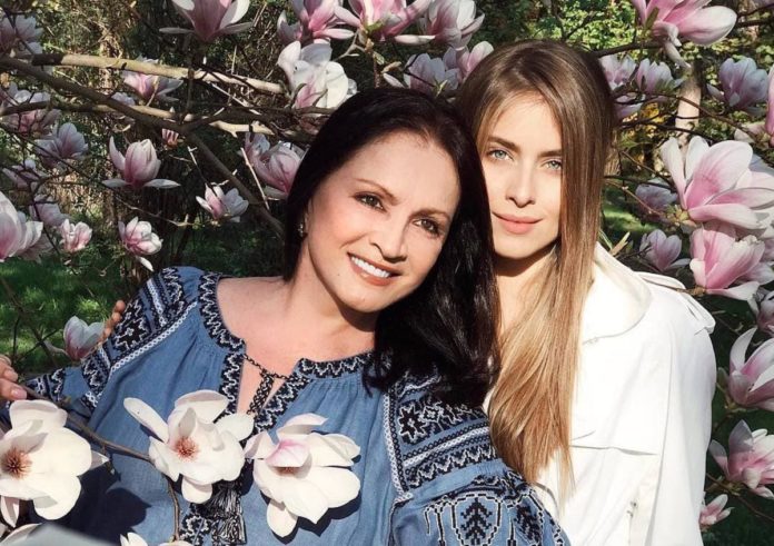 Софія Ротару разом з онукою