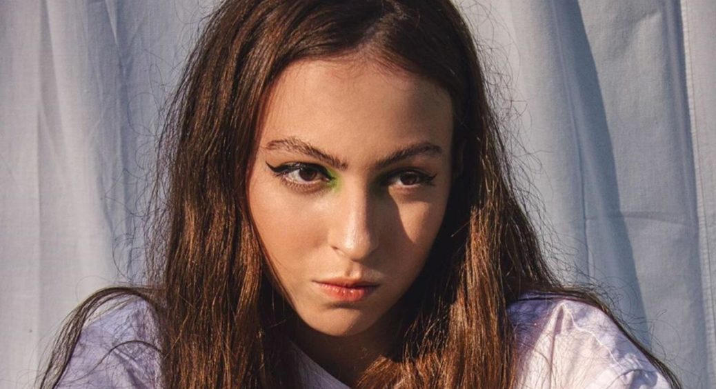 Виросла точною копією своєї мами: дочка Олі Полякової і Вадима Буряковського одягла культову сукню співачки 