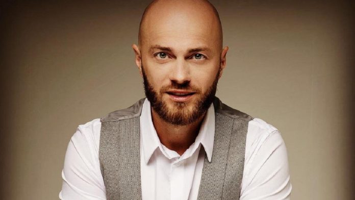 Влад Яма попросив підписників знайти його сина. Влад Яма попросив підписників знайти його сина.