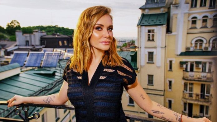 Слава Камінська розсекретила ім'я свого бойфренда. Слава Камінська розсекретила ім'я свого бойфренда.