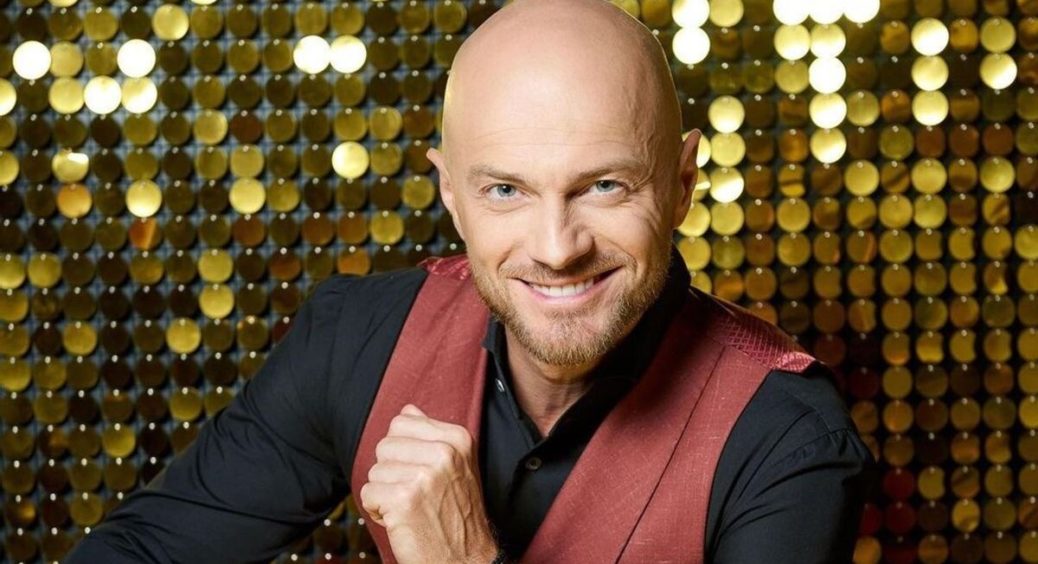 Хореограф Влад Яма страждає від нудьги, а дитина віддувається: “Тато в ділі” 